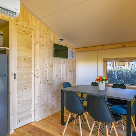 Otel Camping Marelago 3*